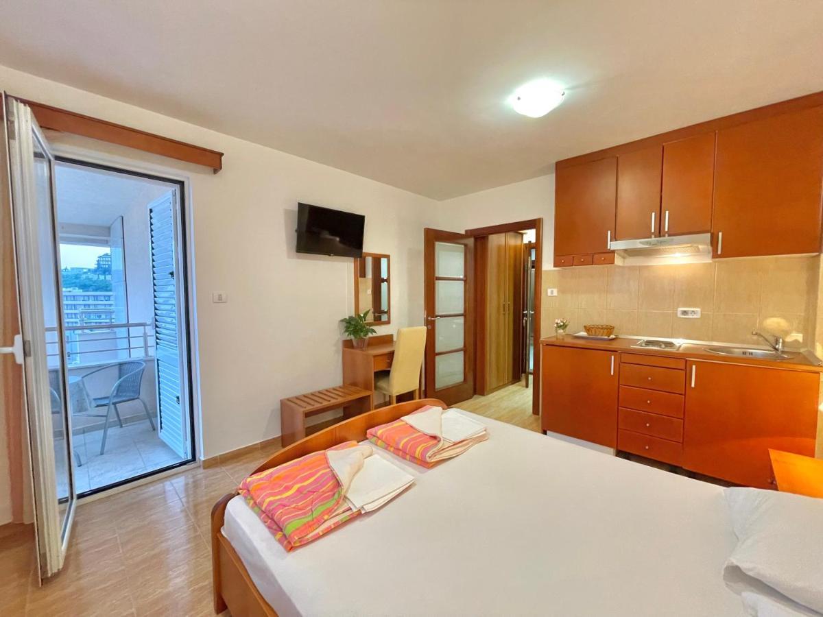 Apartments Boreta Becici Budva Luaran gambar