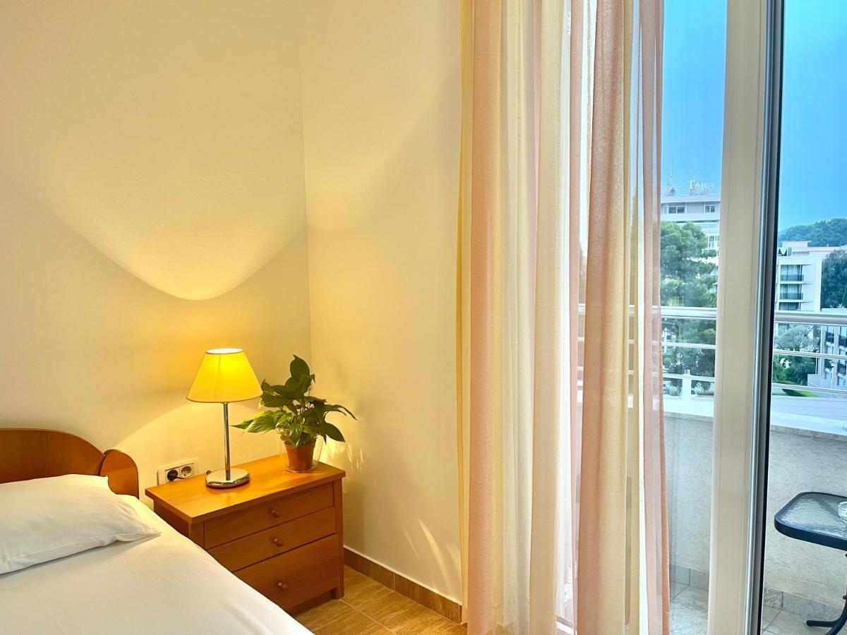 Apartments Boreta Becici Budva Luaran gambar