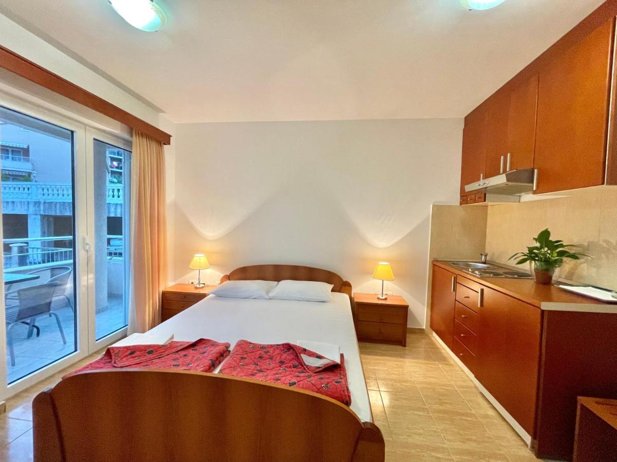 Apartments Boreta Becici Budva Luaran gambar