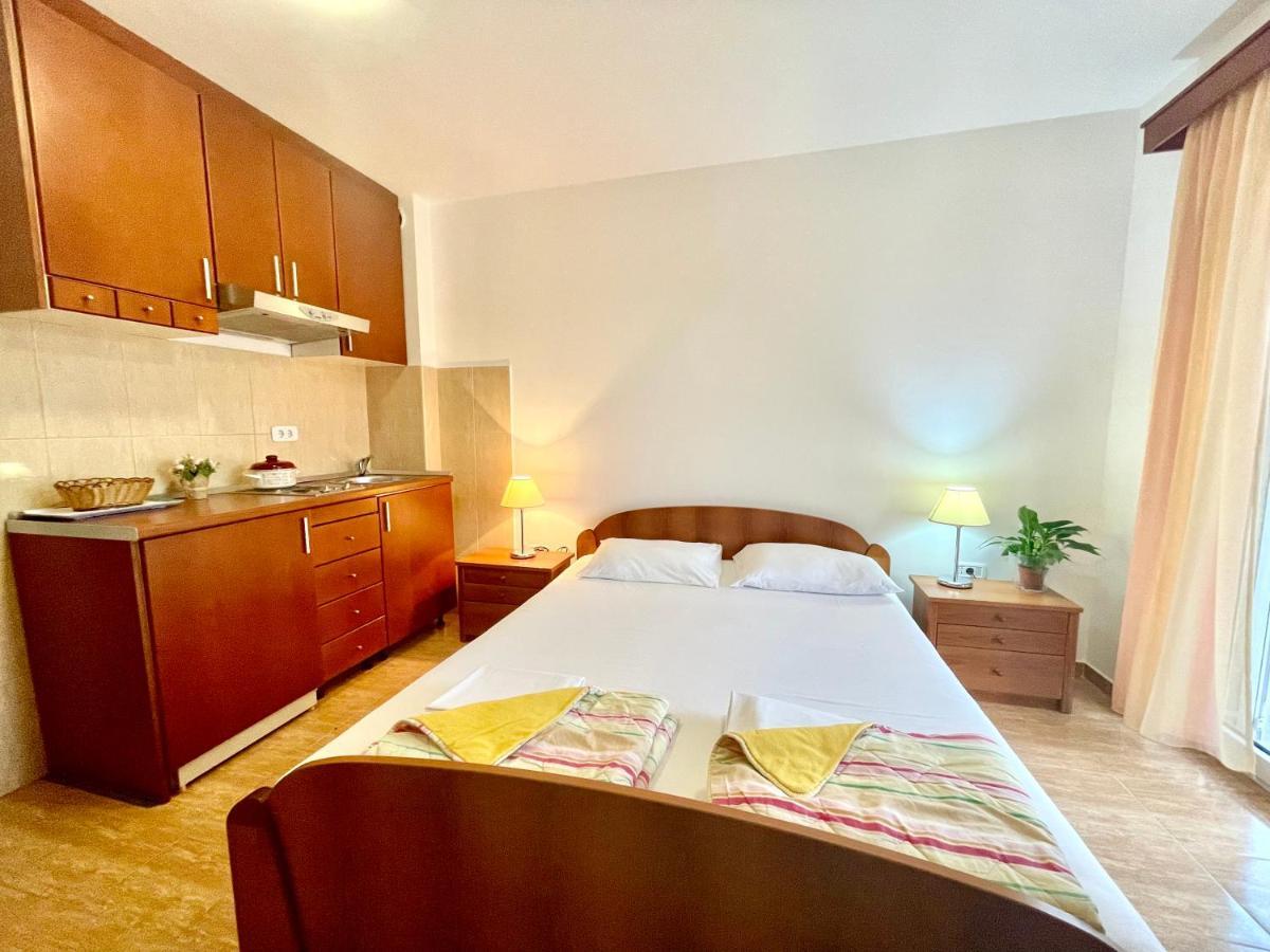 Apartments Boreta Becici Budva Luaran gambar