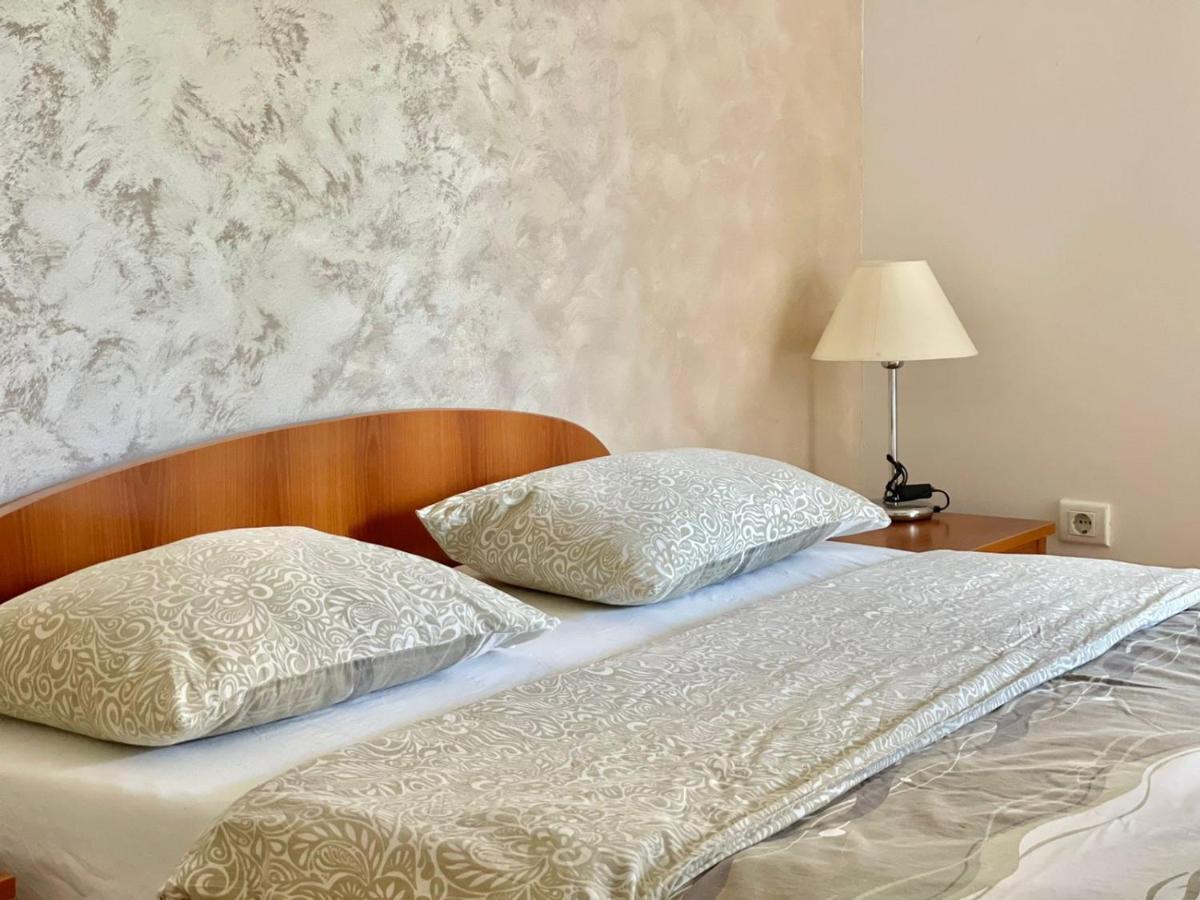 Apartments Boreta Becici Budva Luaran gambar